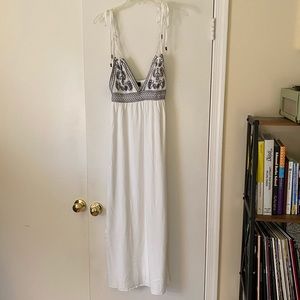 Lulu’s Embroidered Maxi Dress
